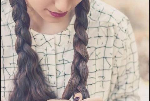 ژست عکس دخترانه مو بلند