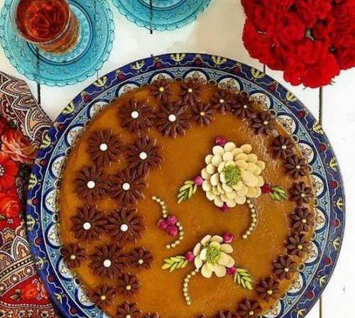 عکس تزیین حلوا با قالب