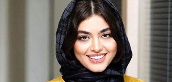 عکس ریحانه پارسا در ترکیه