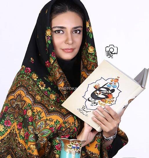 عکس یلدایی زنانه