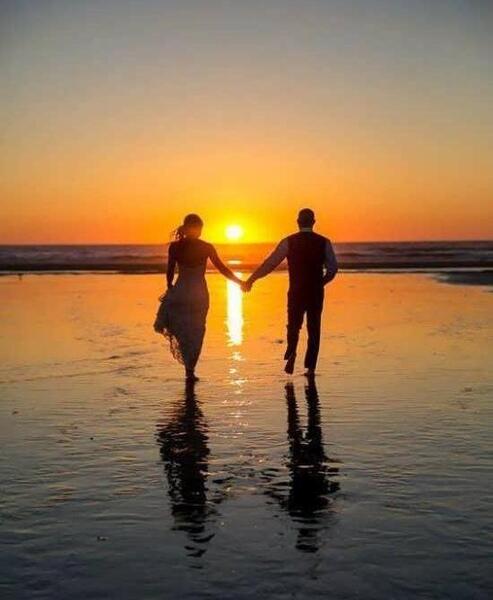 عکس عاشقانه دونفره غروب دریا