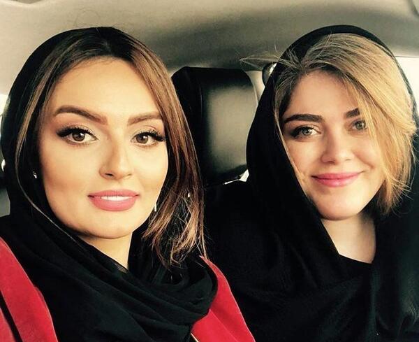 عکس ریحانه و نیلوفر پارسا