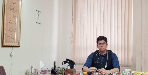 عکس دکتر آرش روشن طب سنتی