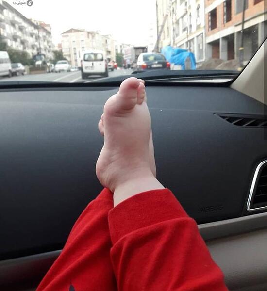 عکس دست نوزاد پسر برای پروفایل
