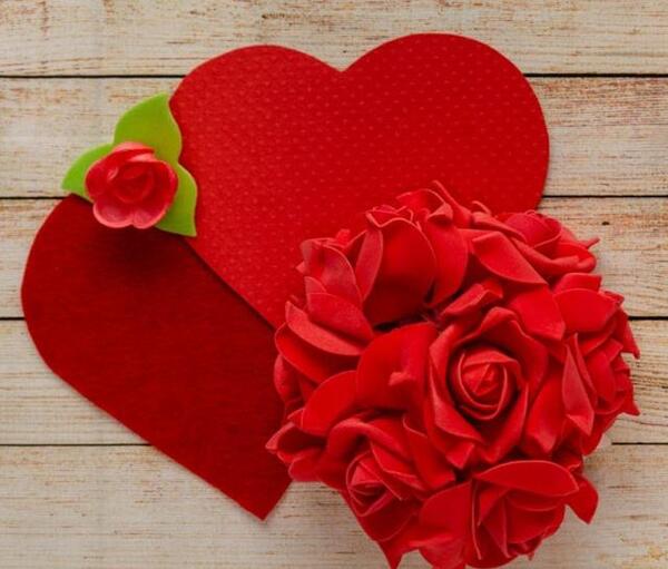 عکس نوشته قلب با گل