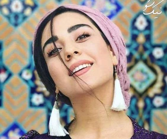 ژست عکس دخترانه سلفی اینستا