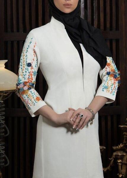 عکس مدل مانتو دخترانه گلدوزی شده