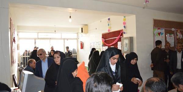 عکس فیل آباد