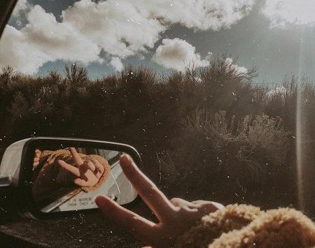 عکس پروفایل دخترونه جلوی آینه