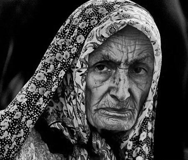 عکس پرتره سیاه و سفید هنری