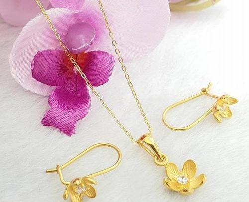 عکس ست طلای دخترانه شیک