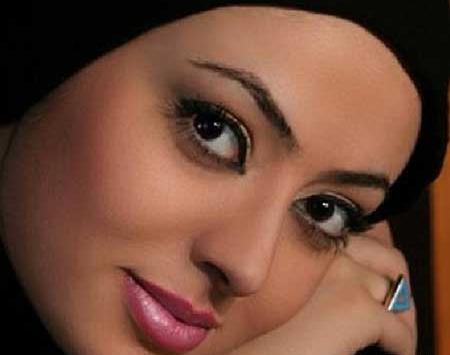 عکس آزاده ریاضی و خواهرش