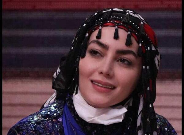 عکس روژان در فیلم قسم
