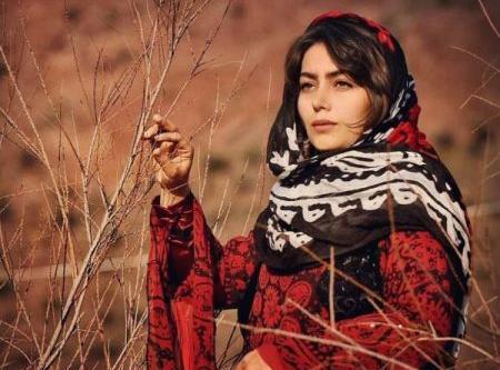 عکس روژان در فیلم قسم