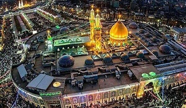 عکس حاج قاسم در کنار ضریح امام حسین