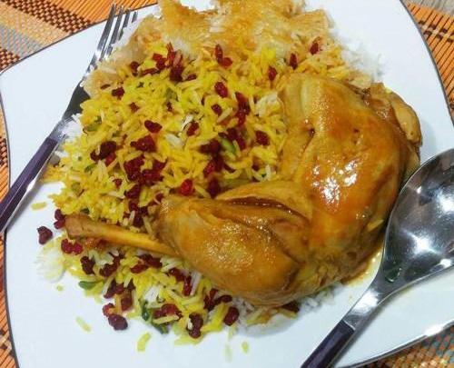 عکس زرشک پلو با مرغ رستورانی