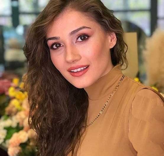 عکس زینب در تلخ و شیرین