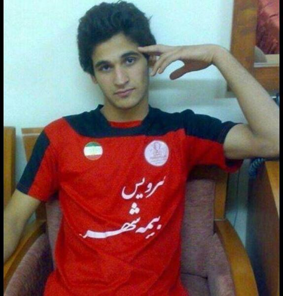 عکس احمد نوراللهی با لباس شخصی