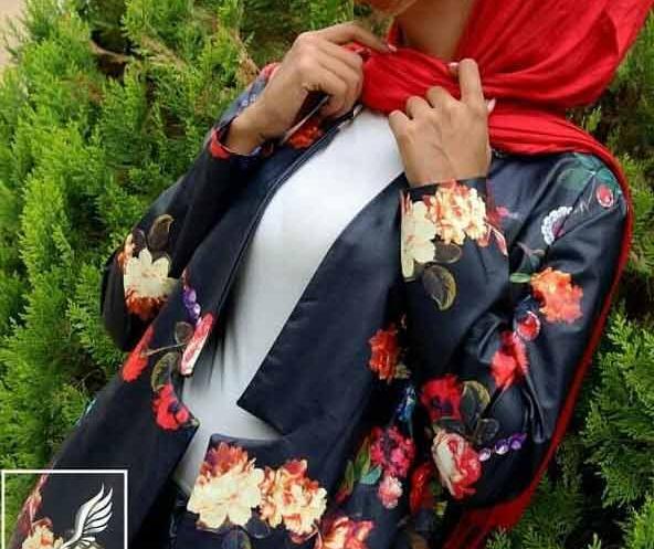 عکس مدل مانتو جلو باز گل گلی