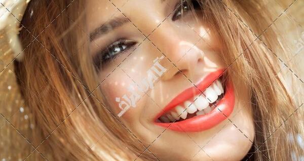 عکس دخترانه لبخند