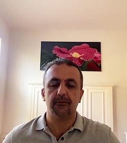 عکس آرش تقوی گوینده