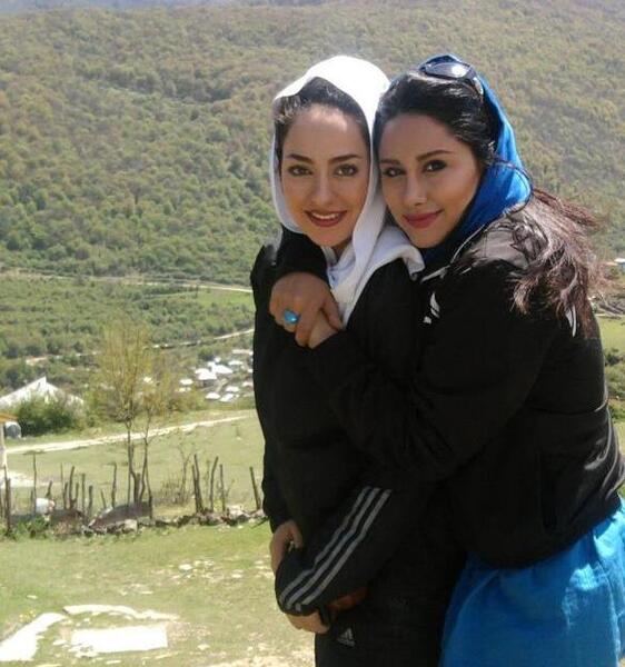عکس سمانه پاکدل و خواهرش
