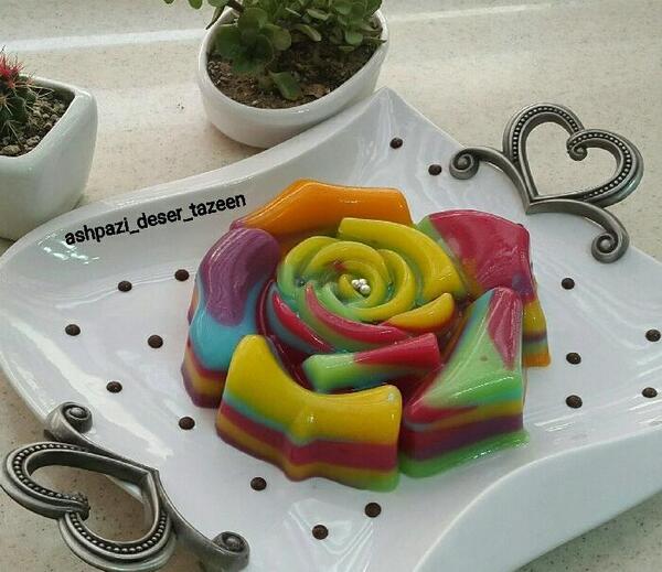 عکس گل رز رنگین کمانی