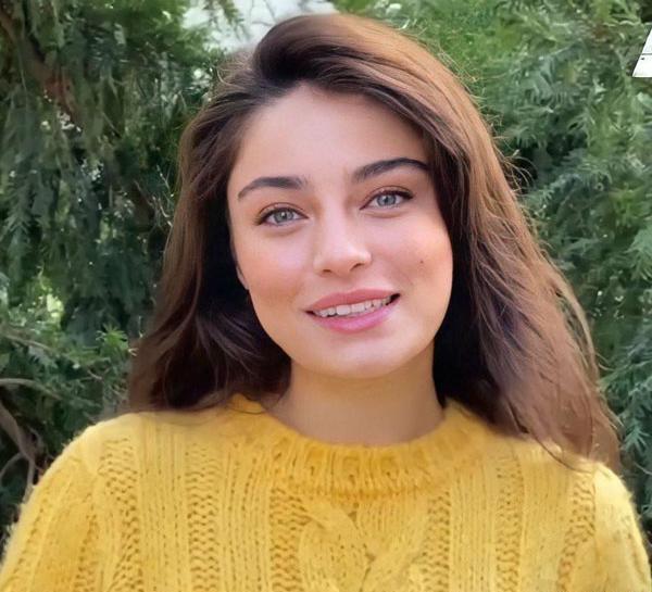 عکس همسر آیچا آیشین توران