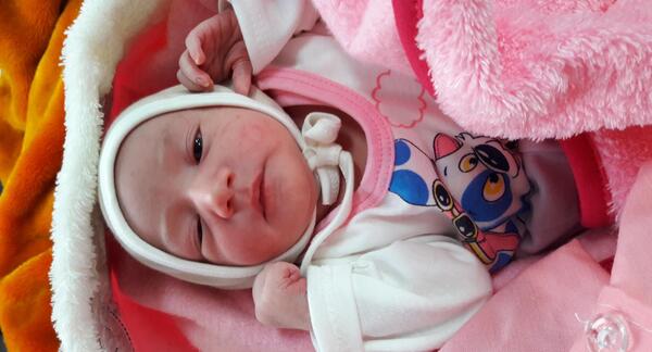 عکس بچه کوچولو تازه به دنیا اومده