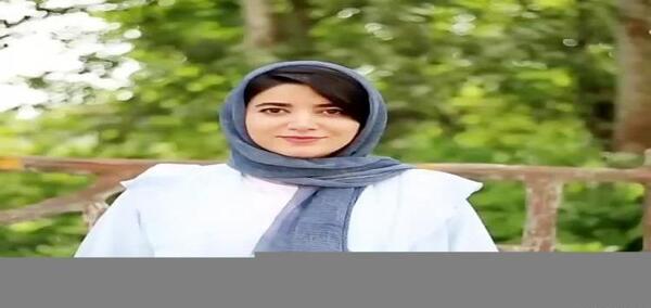 عکس ایده ژست عکاسی ایستاده