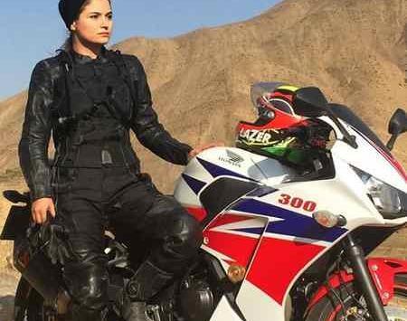 عکسهای بهناز شفیعی موتور سوار