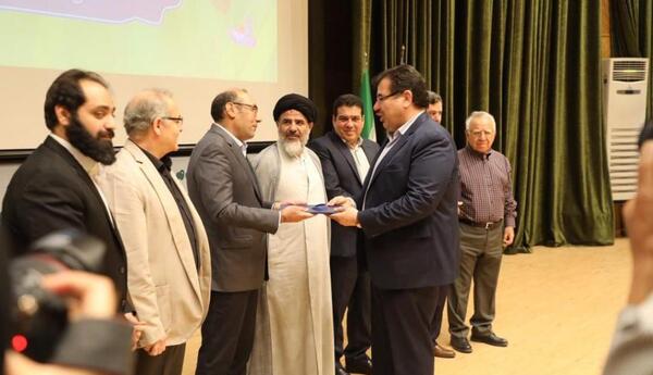 عکس صادق حقیقی پور