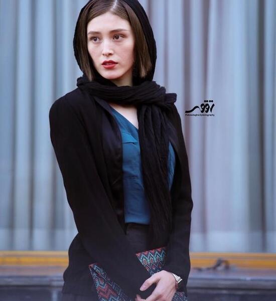 عکس خواهر نوری در قورباغه