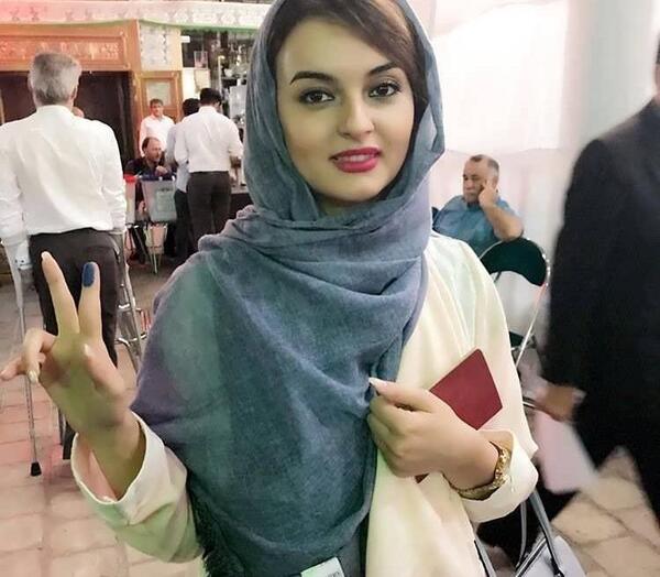 عکس عروسی نیلوفر پارسا