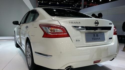 عکس خودروی تیانا