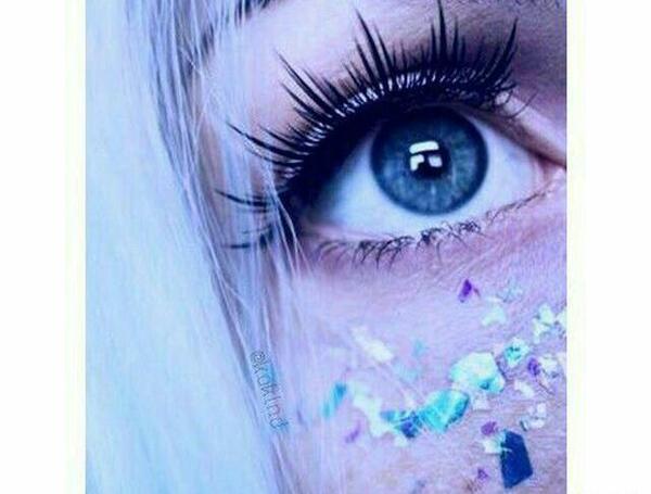 عکس پروفایل دخترونه چشم آبی