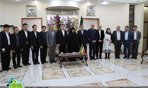عکس وزیر بهداشت تایلندی