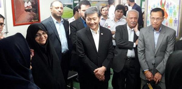 عکس وزیر بهداشت تایلندی
