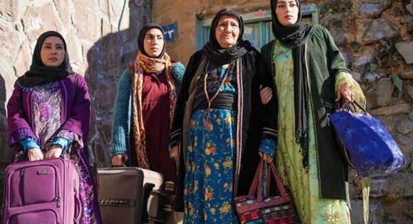 عکس بازیگر صبا ایزدپناه