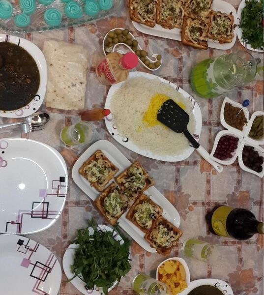 عکس قورمه سبزی و پیتزا