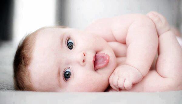عکس بچه بامزه کوچولو