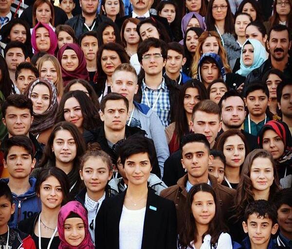 عکس طوبا بویوک اوستون و فرزندانش