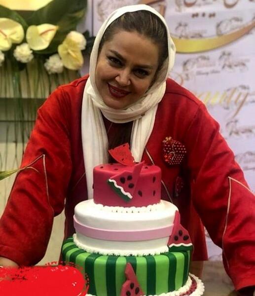 عکس کیک سه طبقه