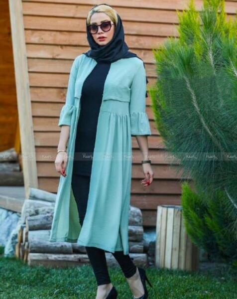 عکس مدل مانتو بلند آستین کلوش