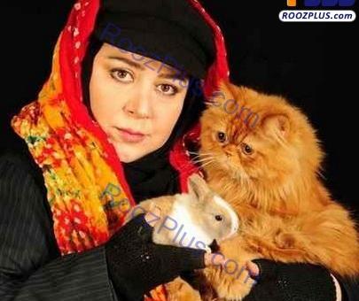 عکس هانیه توسلی با گربه اش