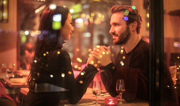 بهترین عکس دختر عاشقانه