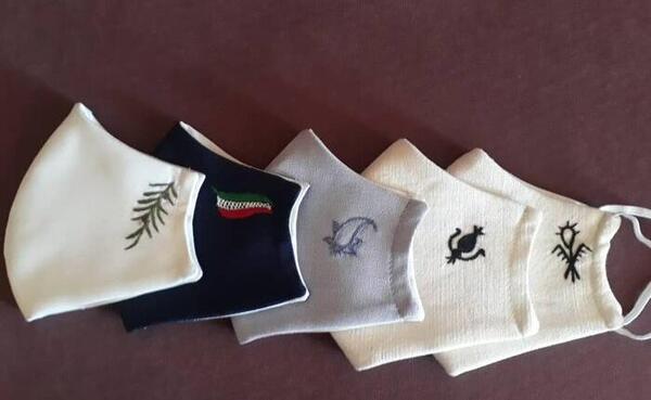 عکس ایده گلدوزی روی ماسک