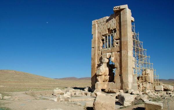 عکس کعبه زرتشت