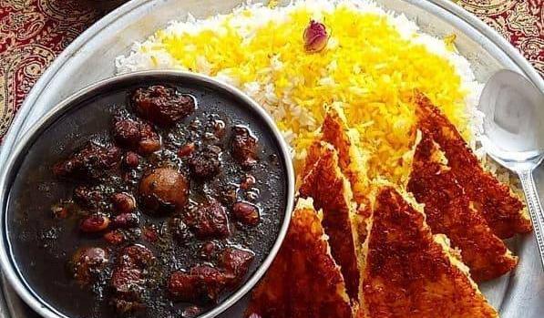 عکس قورمه سبزی تزیین شده