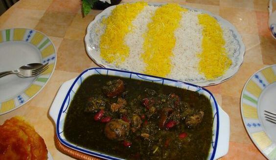 عکس قورمه سبزی تزیین شده